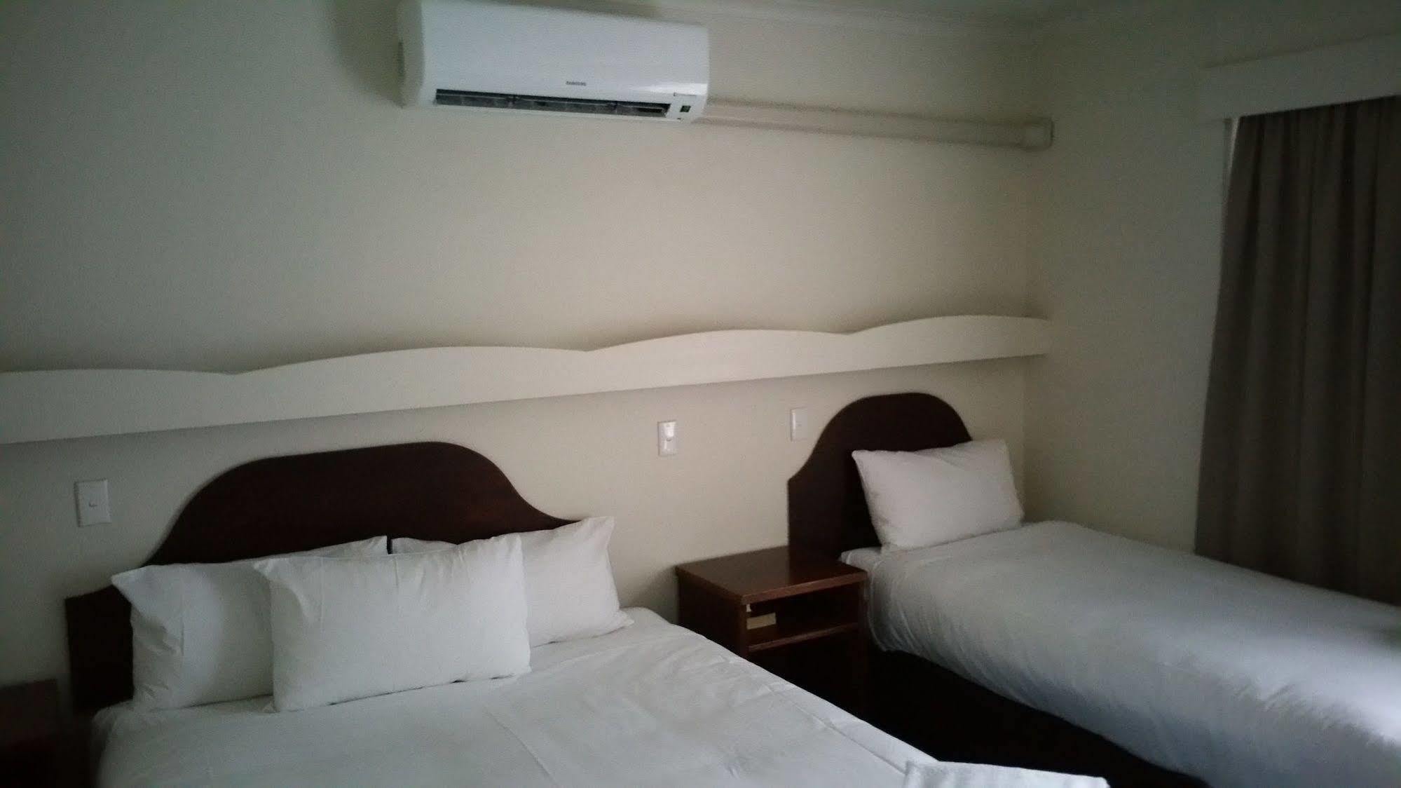 City View Motel Montagu Bay Ngoại thất bức ảnh
